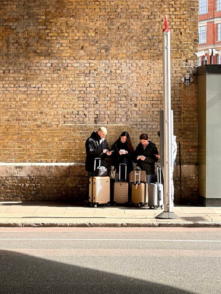 How much does a 7-day trip to London cost for people? Essential