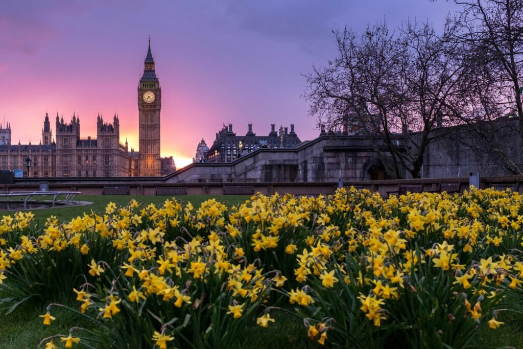 What are the best day trips from London? Essential Trips What are the best day trips from London? Essential Trips